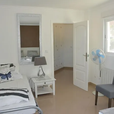 Villa Wonderful In Near The Sea Calpe